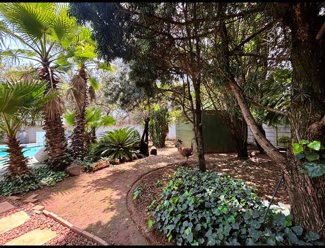 4 BEDROOM HOUSE FOR SALE IN VANDERBIJLPARK SE 3